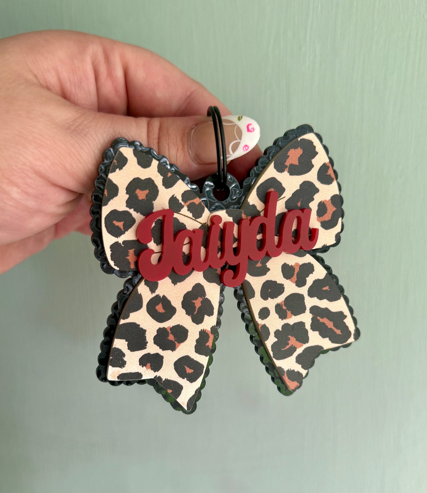 Scalloped Bow bag tag