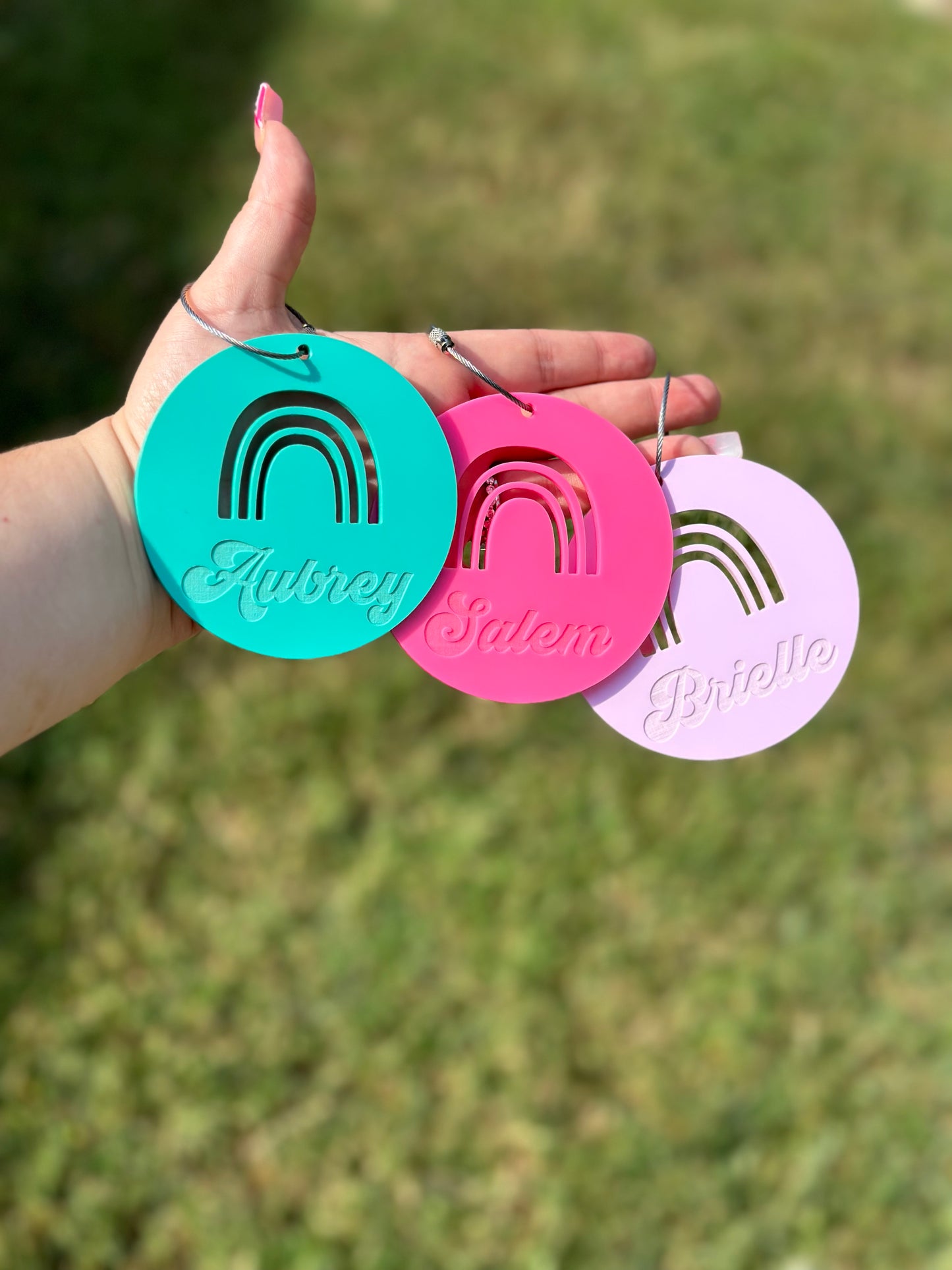 Circle rainbow bag tag