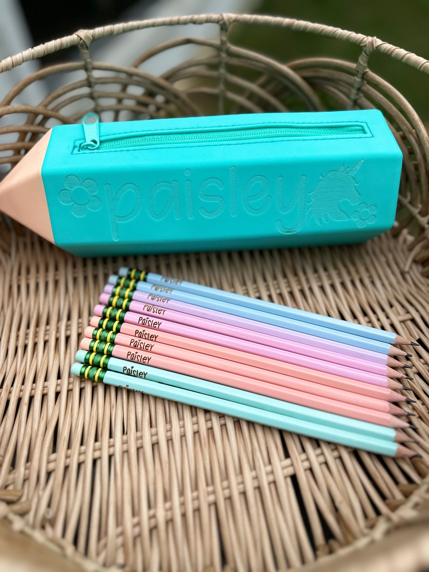 Silicone "pencil" Pencil pouch