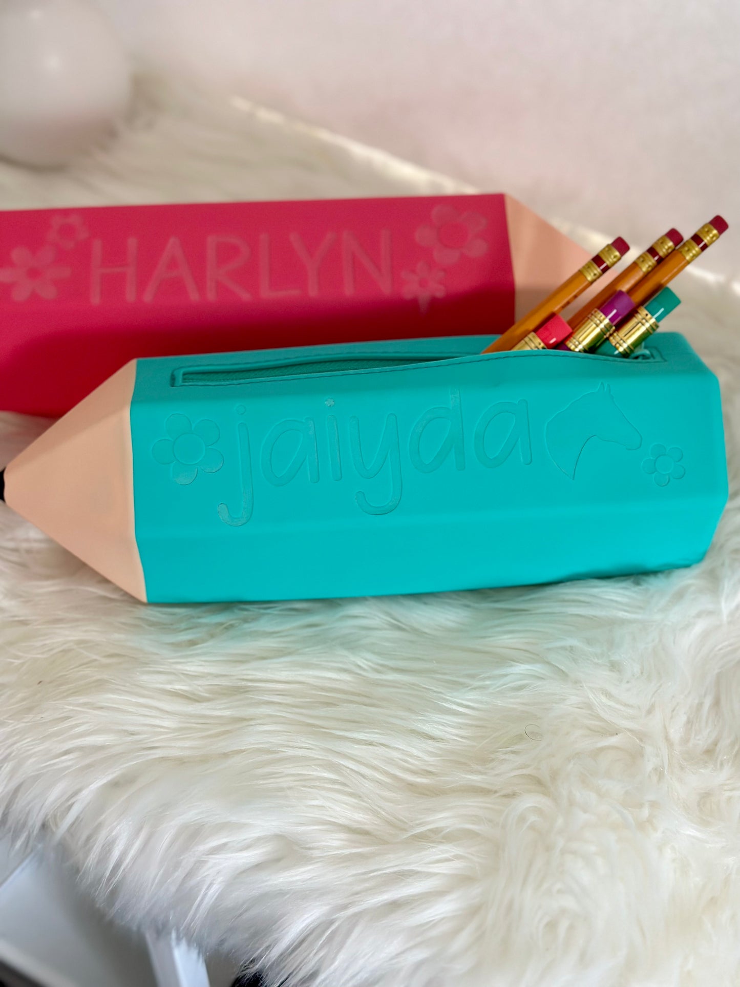 Silicone "pencil" Pencil pouch